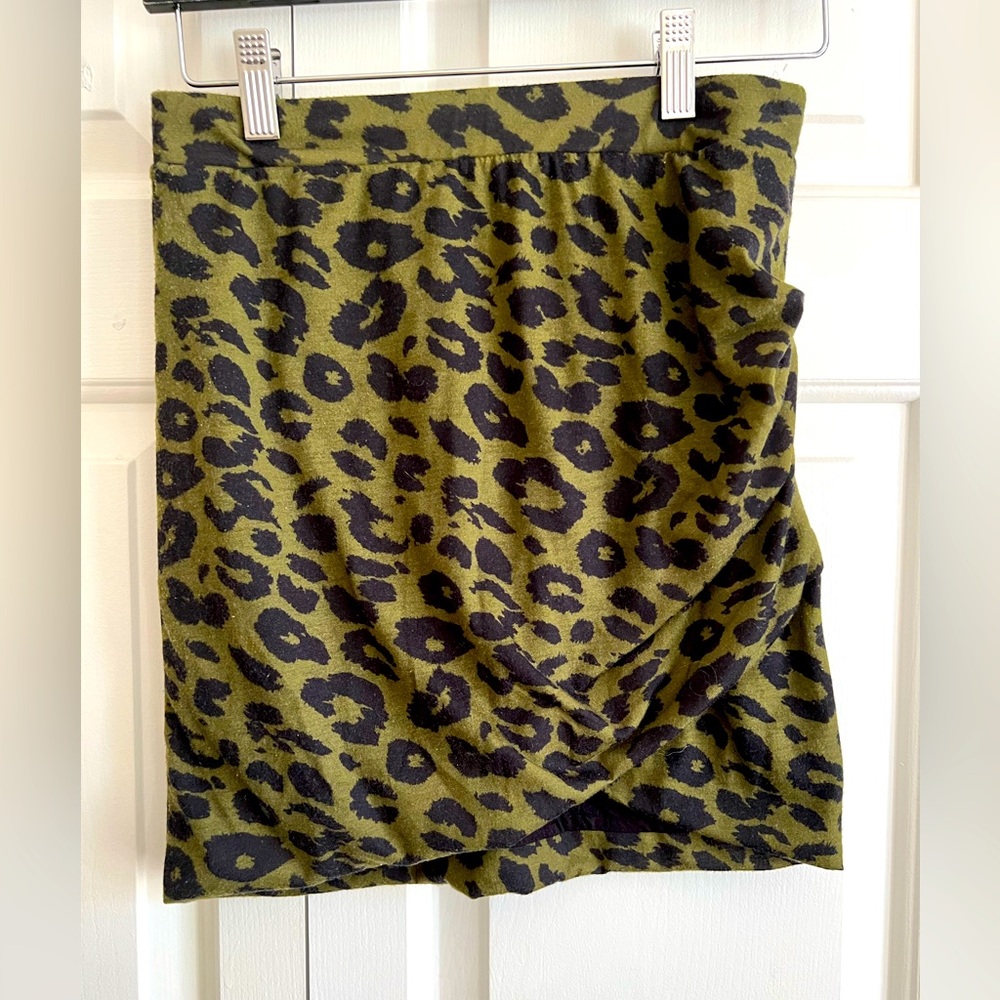 Zara leopard print draped mini skirt.